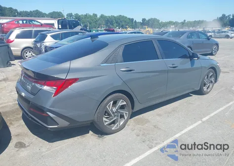 2024 Hyundai Elantra Sel z USA, uszkodzony, nr VIN KMHLS4DG8RU734487